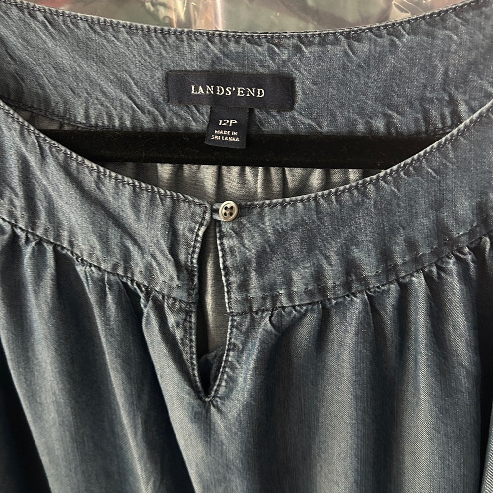 Lands’ End Blue Chambray Tunic Top with 3/4 Button Sleeve. EUC - Picture 5 of 12